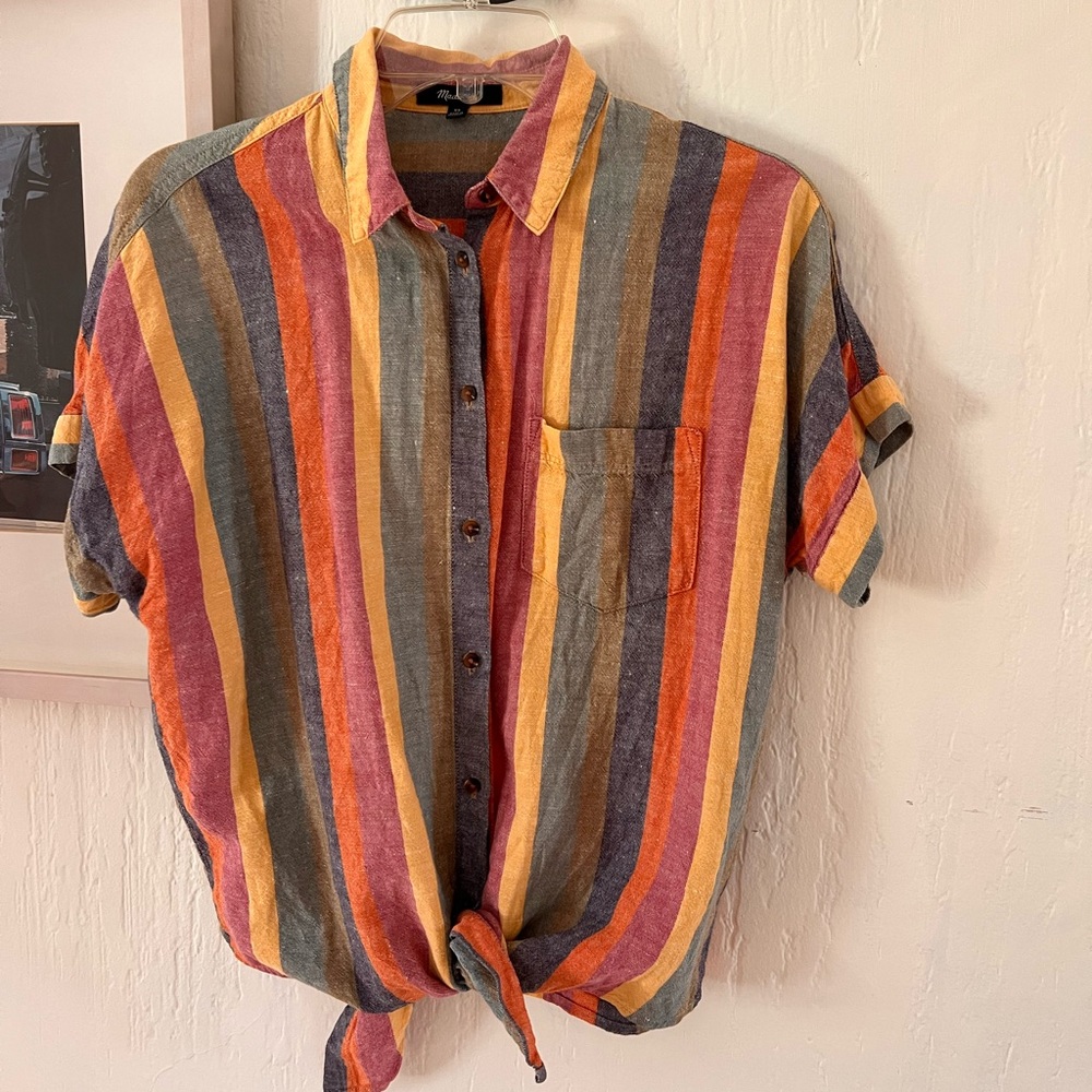 Madewell, 100% Linen stripes buttons down -Almost new condition, size S-M